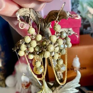 Vintage Retro Beautiful Green Gold Drop Earrings